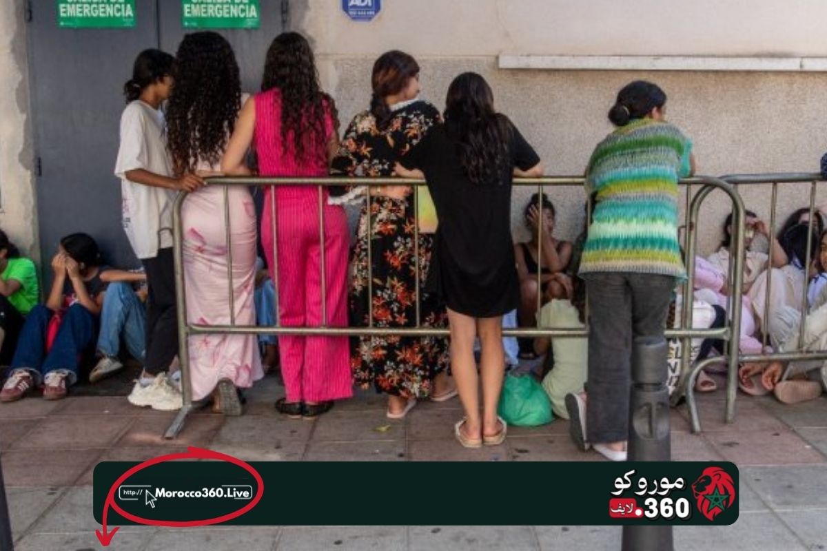 سبتة.. نحو 300 فتاة مغربية تغادر ملعب مدرسة «Reina Sofía» إلى منشأة محمية بتاراخال